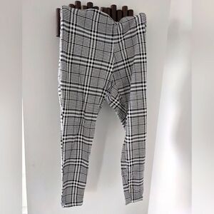 Black and white plaid pants, leggings